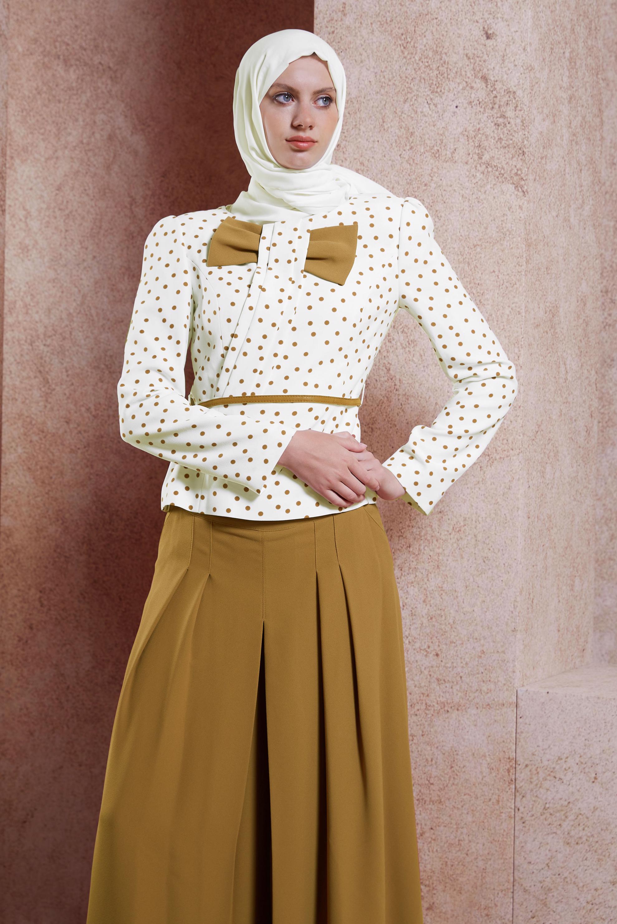 Tesettür giyim BEJ PUANTİYELİ PANTOLONLU TAKIM 3767 