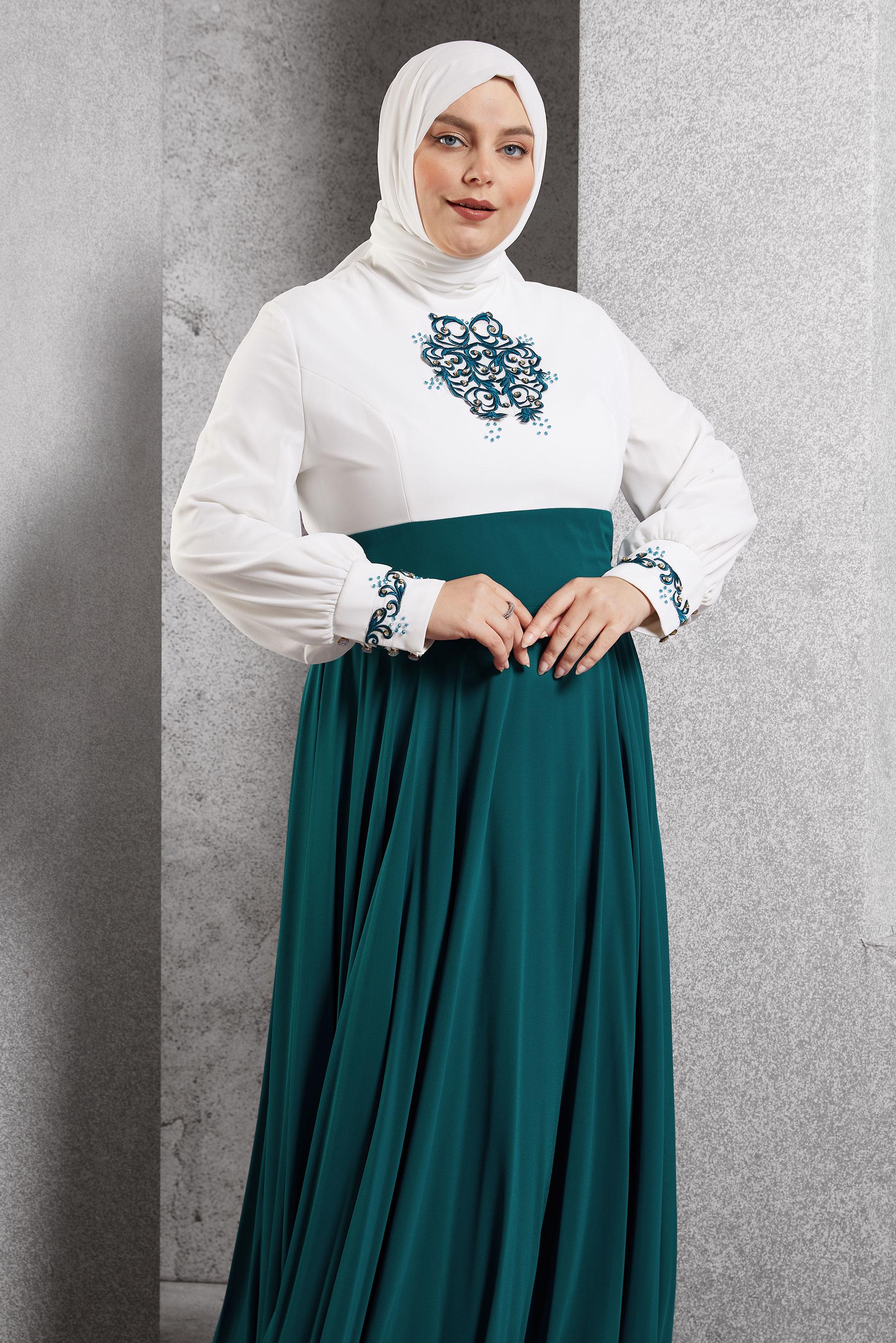 Tesettür giyim BEYAZ İŞLEME DETAYLI ABİYE ELBİSE 5942 