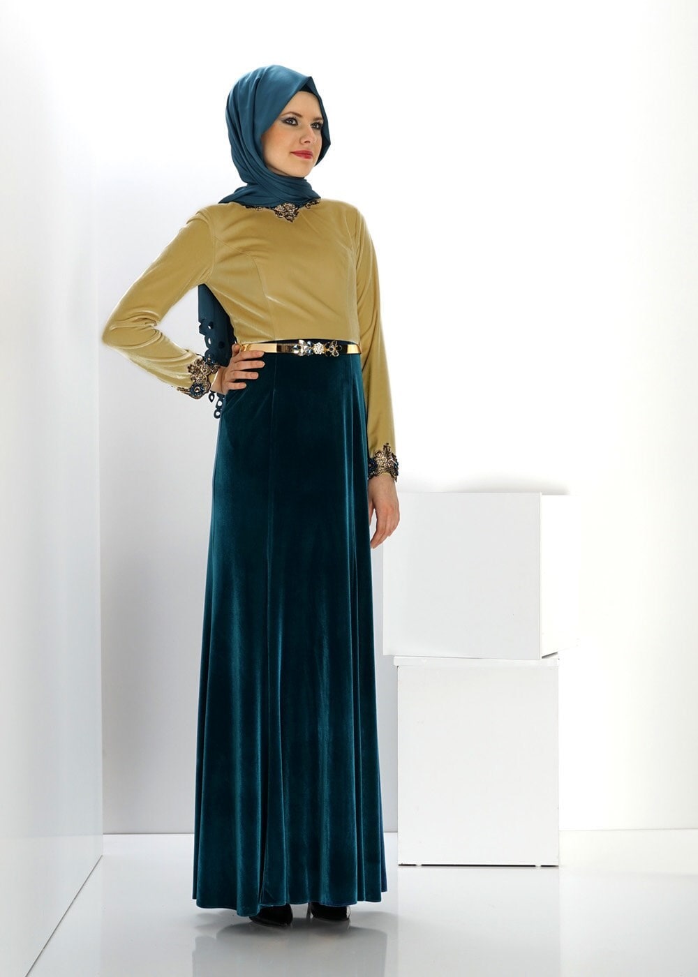 Hijab clothing BROWN EVENING DRESS WITH GEM 5989