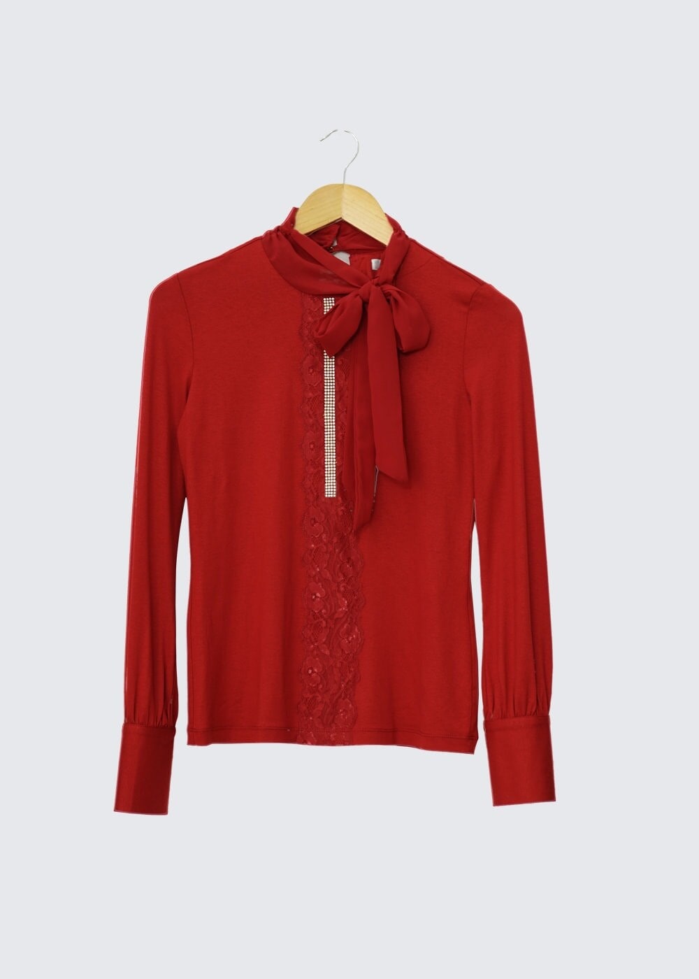 Tesettür giyim BORDO YAKASI BAĞLAMA DETAYLI İŞLEMELİ BLUZ 4374