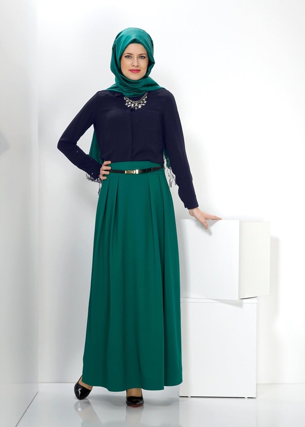 Tesettür giyim LACİVERT GÖMLEK YAKA DETAYLI BLUZ 4478