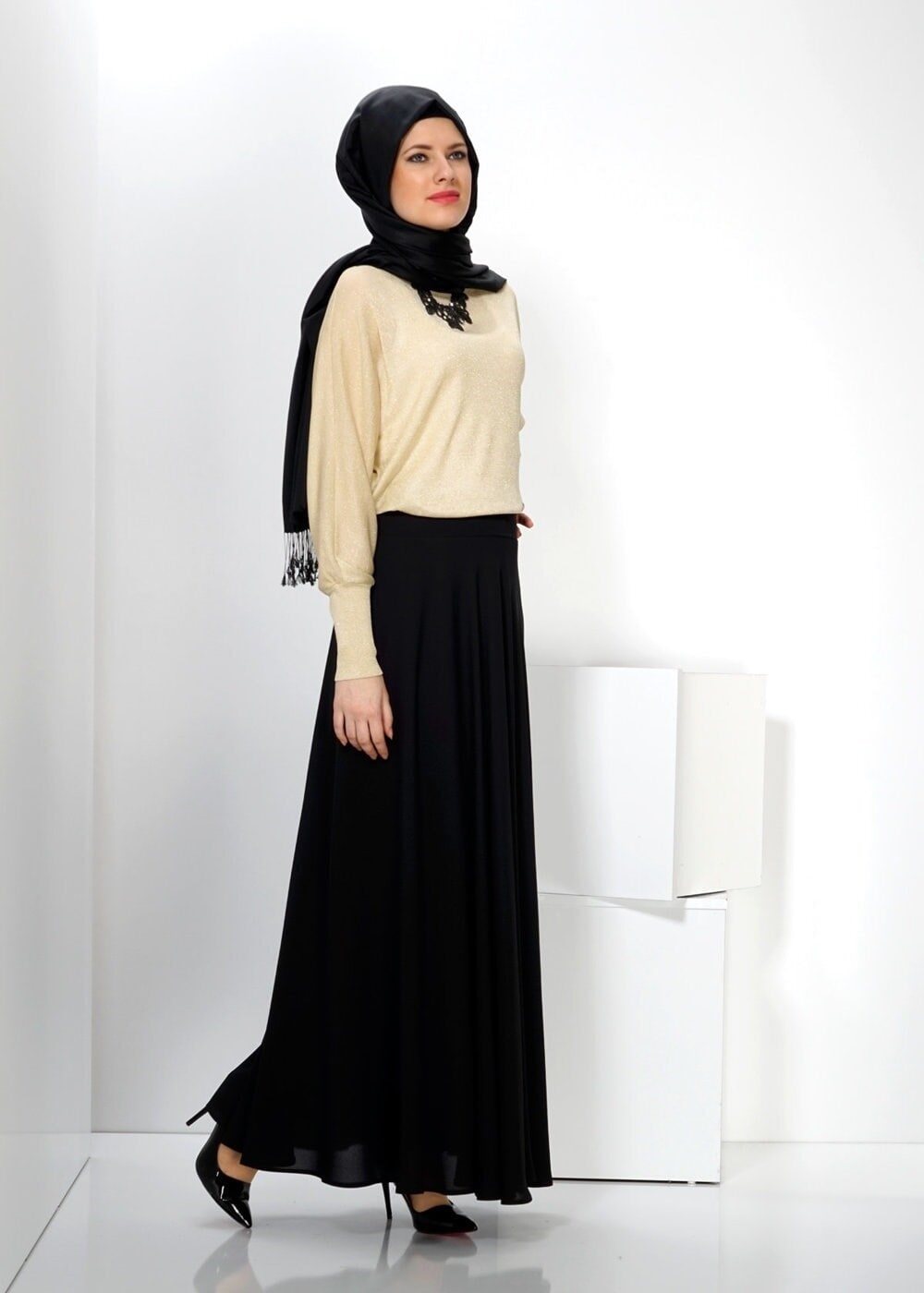 Tesettür giyim BEJ MANŞETLERİ LASTİKLİ BLUZ 4535