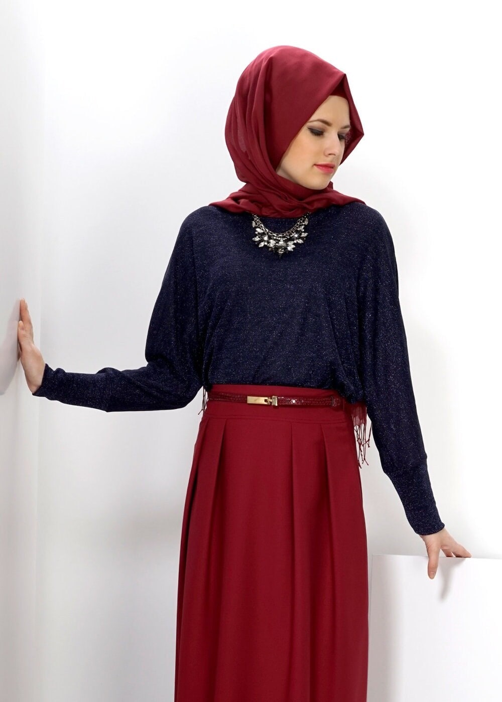 Tesettür giyim LACİVERT MANŞETLERİ LASTİKLİ BLUZ 4535