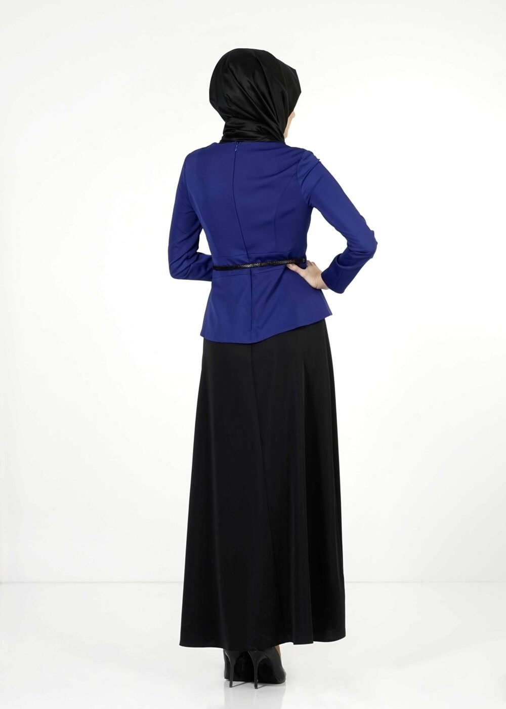 Tesettür giyim MAVİ İŞLEMELİ TAŞ DETAYLI ELBİSE 3025