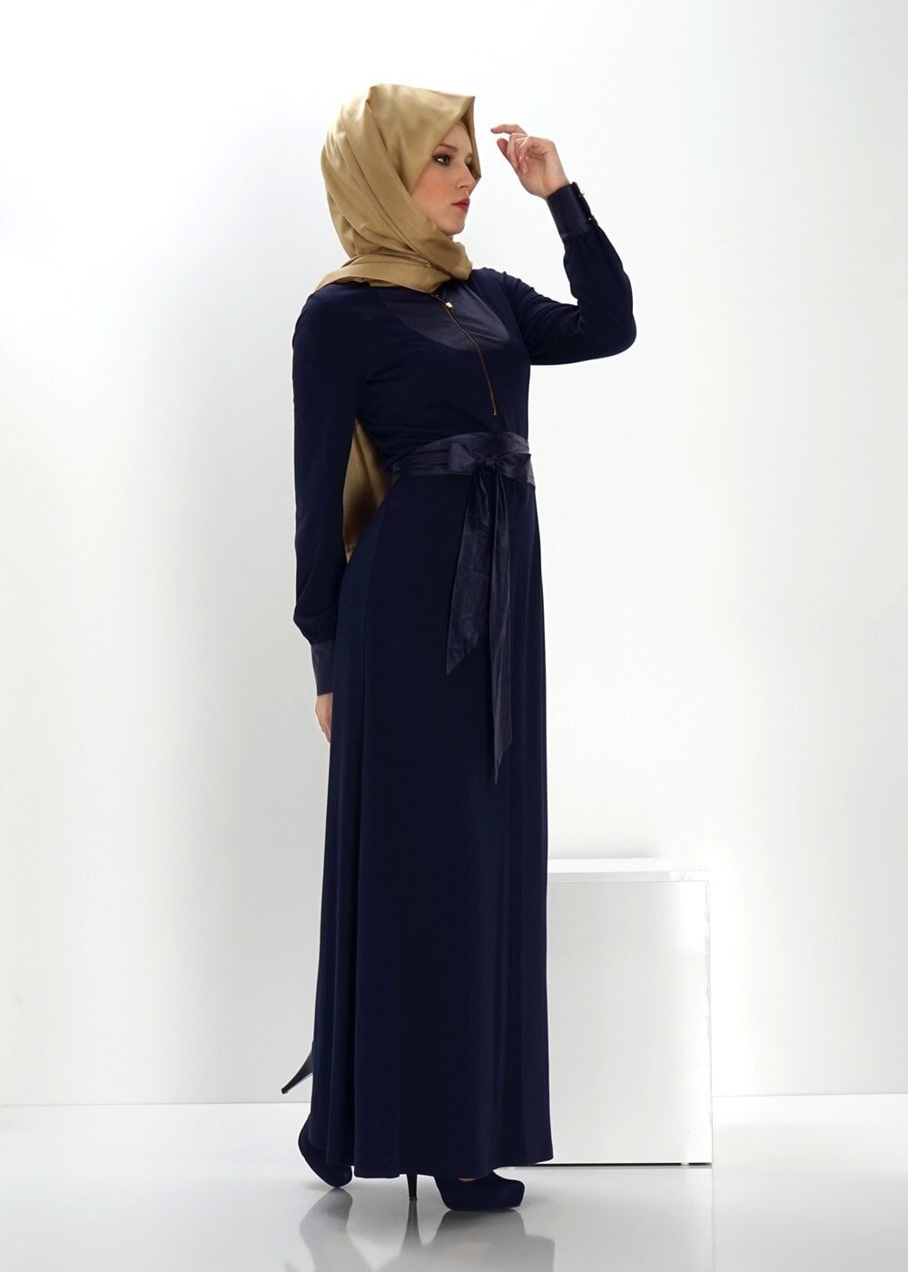 Tesettür giyim LACİVERT KUŞAKLI FERMUARLI ELBİSE 4360
