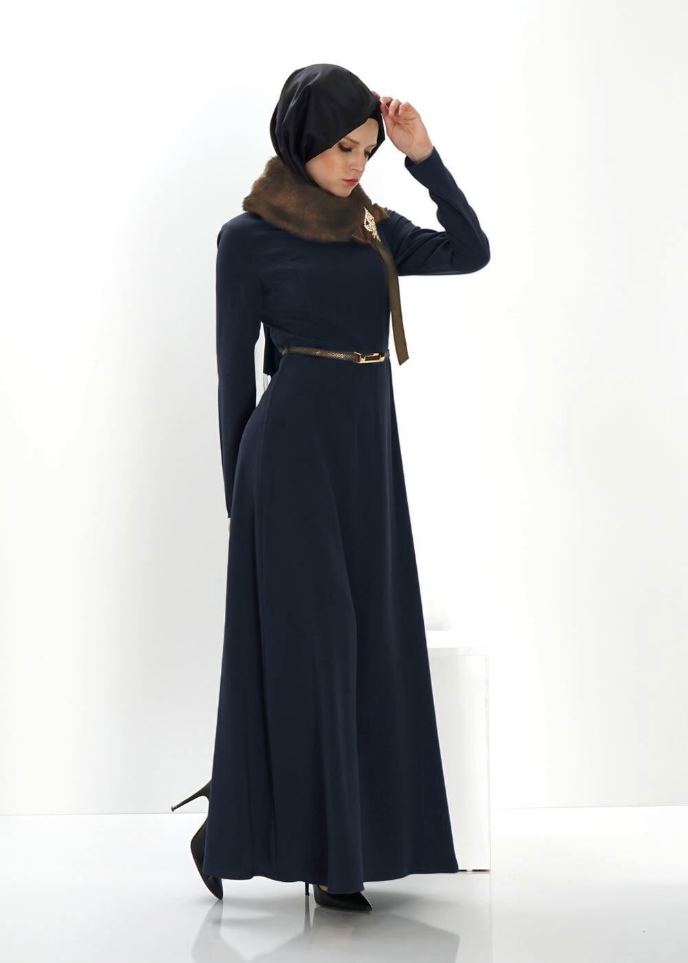 Tesettür giyim LACİVERT SIRTI DÜĞME DETAYLI ELBİSE 4362 