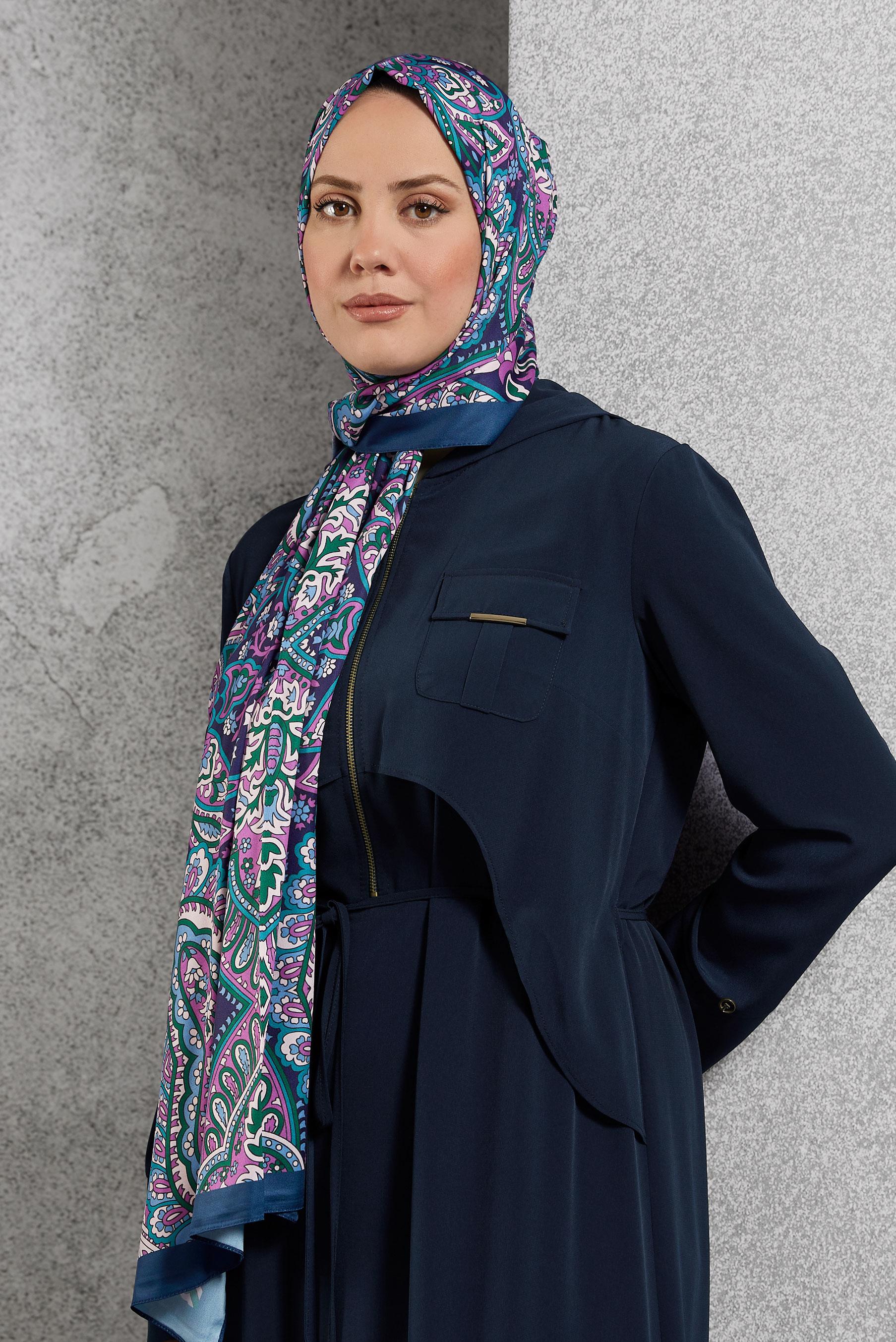 Tesettür giyim LACİVERT KAPÜŞONLU ELBİSE 4426