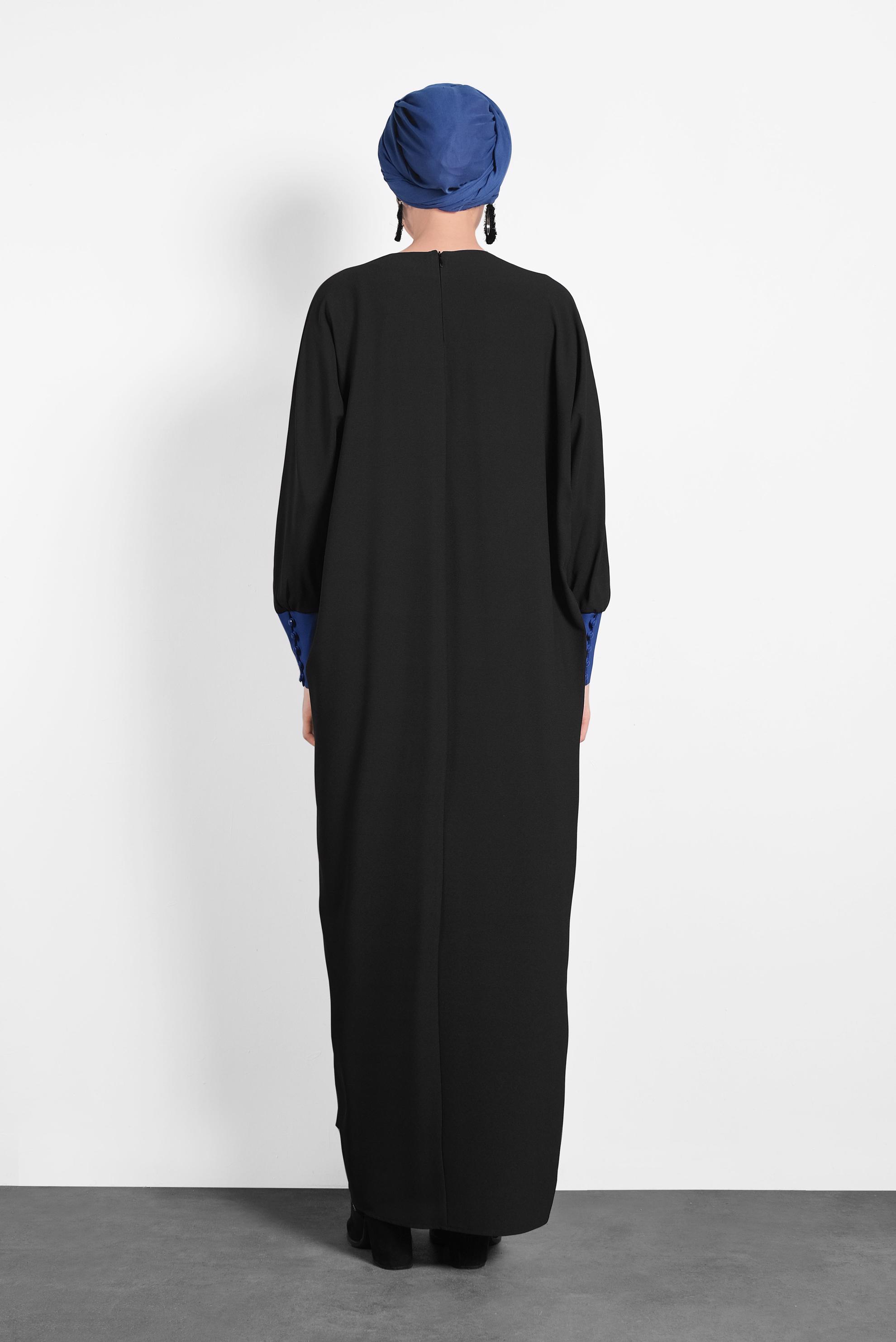 Tesettür giyim SİYAH ŞERİT DETAYLI SALAŞ ELBİSE 4442