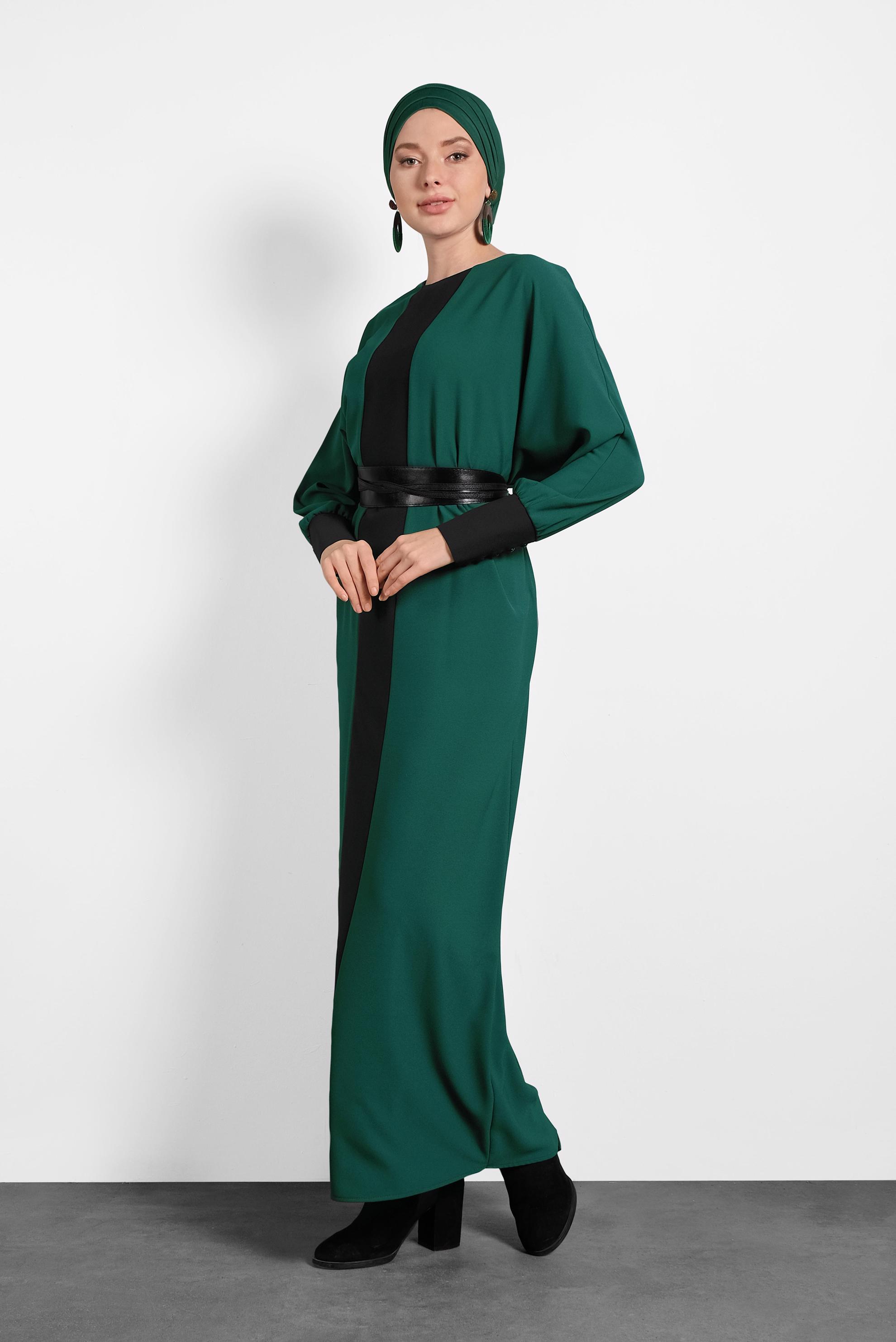 Tesettür giyim YEŞİL ŞERİT DETAYLI SALAŞ ELBİSE 4442