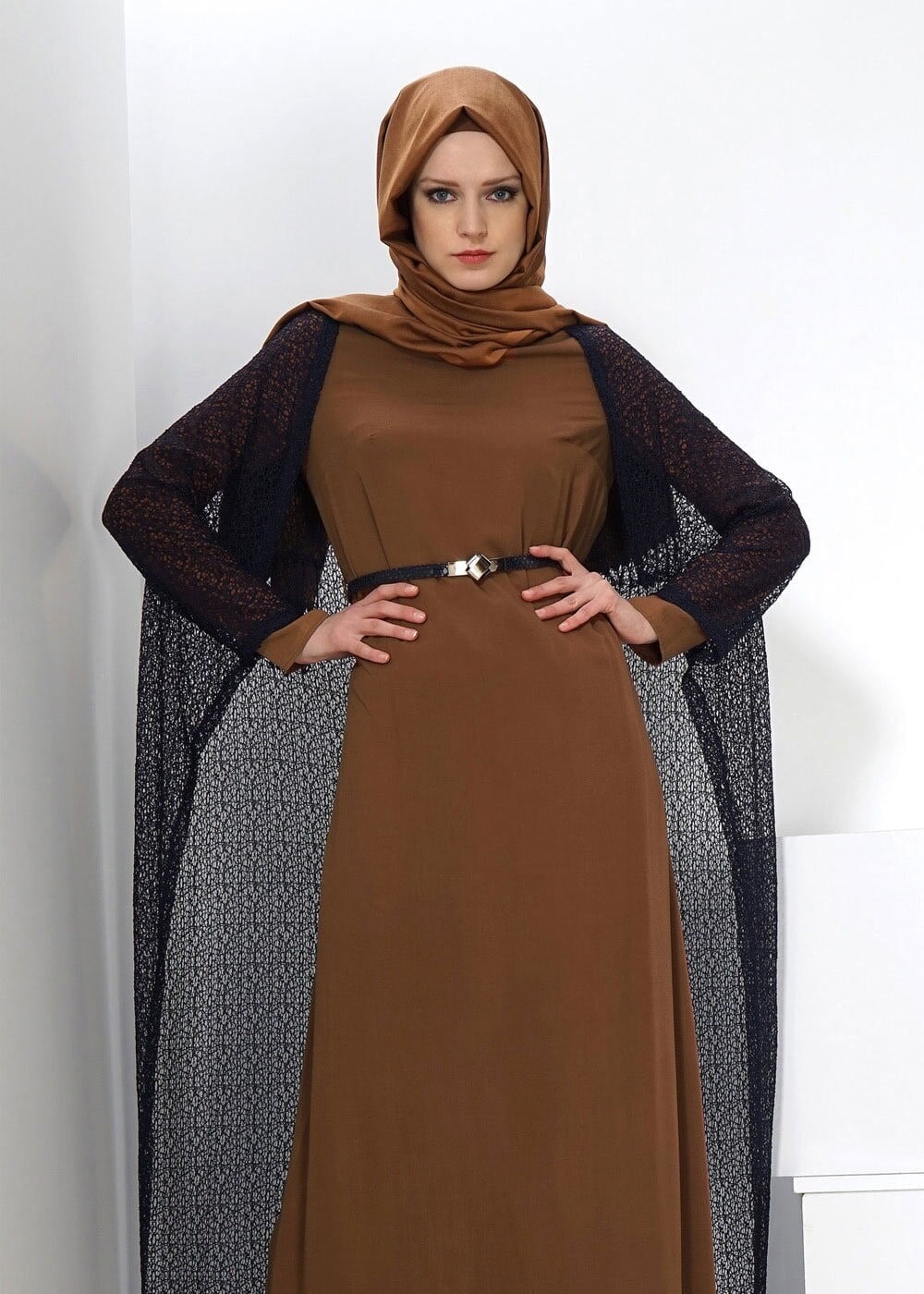 Tesettür giyim KAHVE TÜL DETAYLI İKİLİ ELBİSE 4500