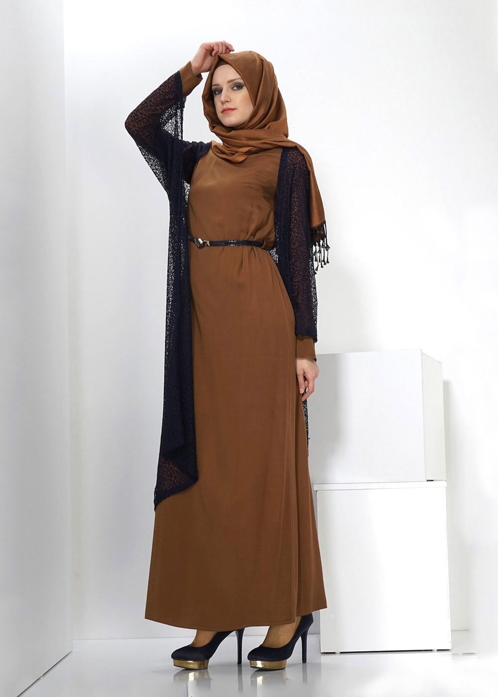 Tesettür giyim KAHVE TÜL DETAYLI İKİLİ ELBİSE 4500