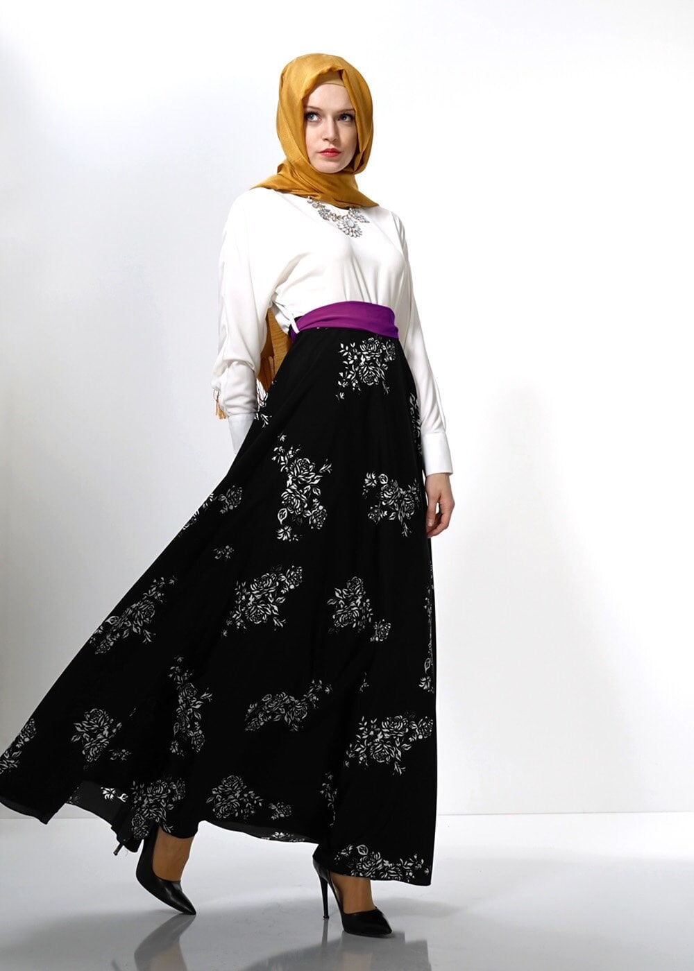 Tesettür giyim SİYAH 4502 EMP. KREP 2069 ELBİSE 36/42(38-40)