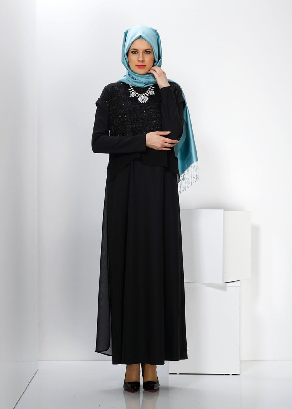 Tesettür giyim SİYAH SİM DETAYLI İKİLİ ELBİSE 4540