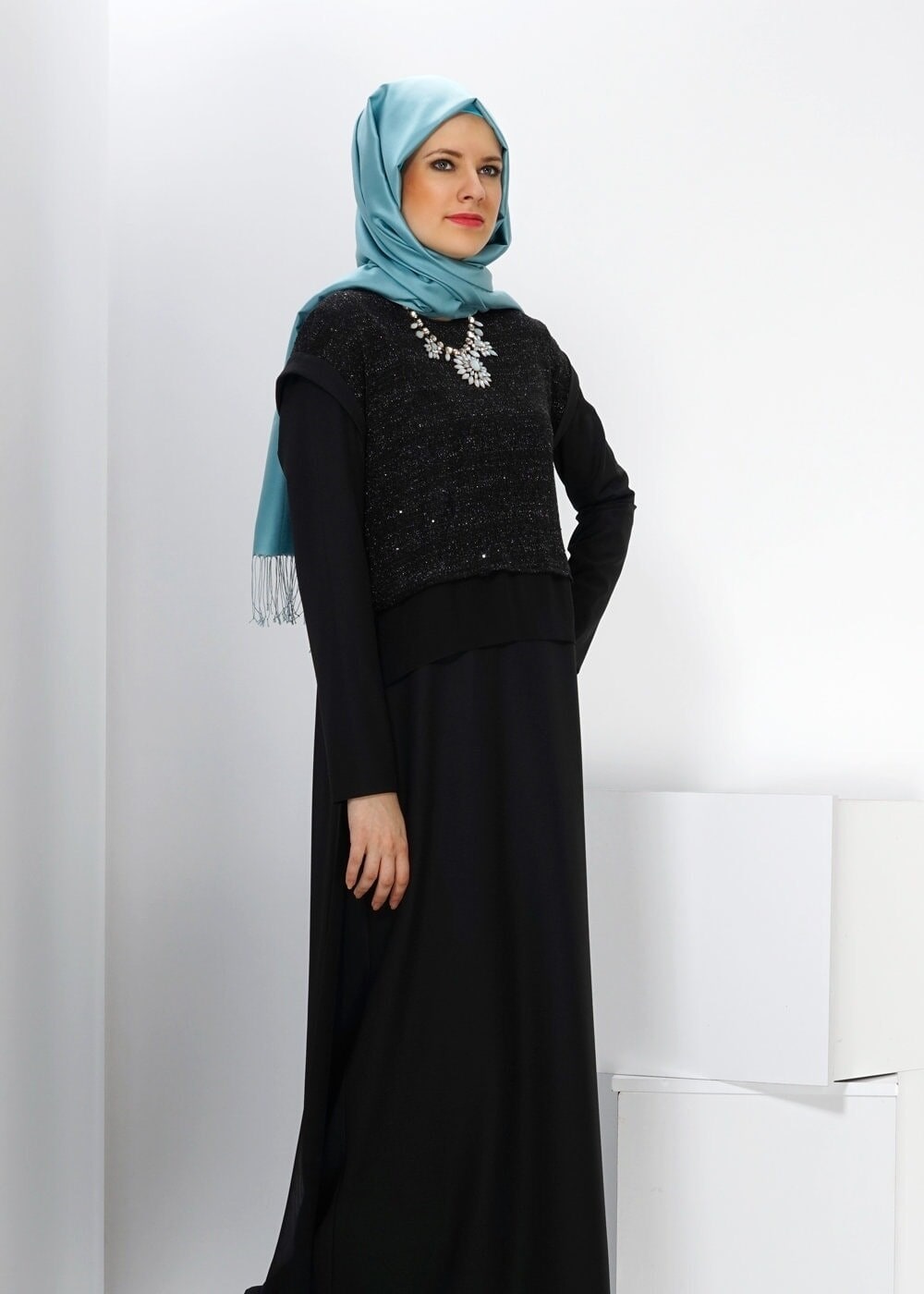 Tesettür giyim SİYAH SİM DETAYLI İKİLİ ELBİSE 4540