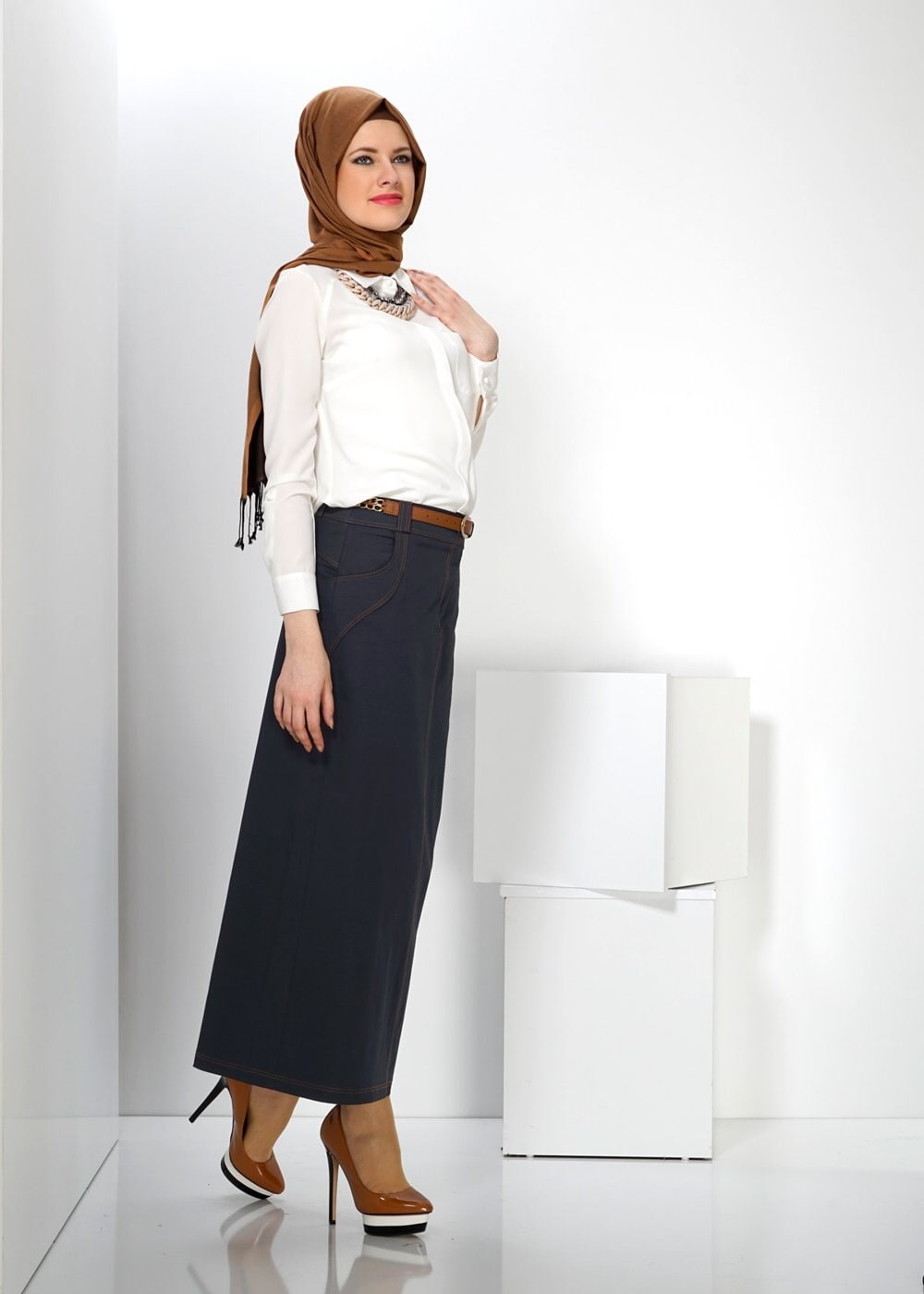 Tesettür giyim LACİVERT DÜZ KESİM ETEK 6590