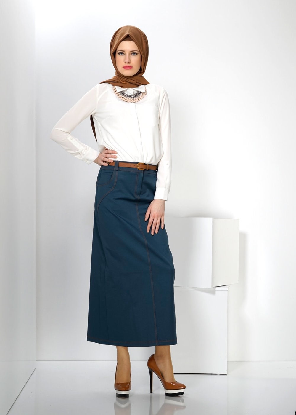 Tesettür giyim MAVİ DÜZ KESİM ETEK 6590