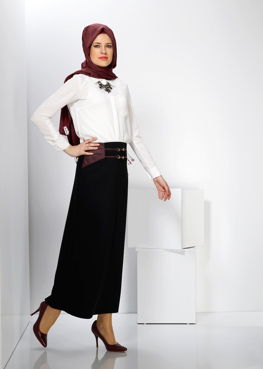 Tesettür giyim SİYAH AKSESUAR DETAYLI ETEK 6592