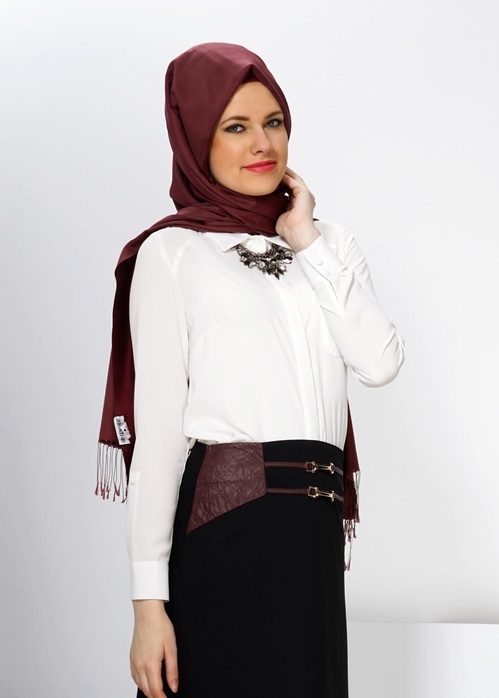 Tesettür giyim SİYAH AKSESUAR DETAYLI ETEK 6592