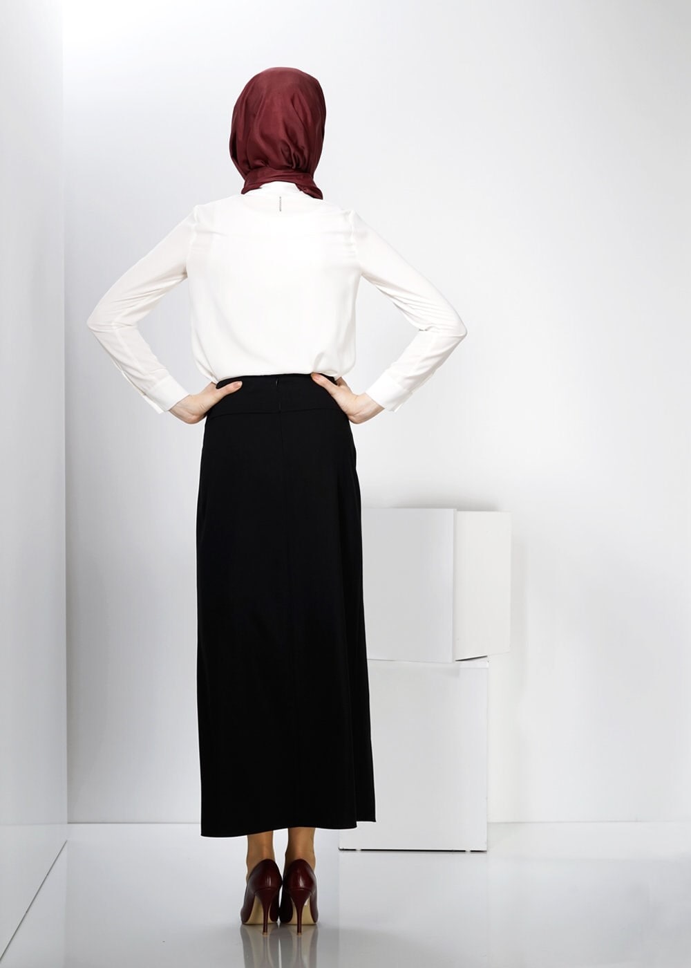 Tesettür giyim SİYAH AKSESUAR DETAYLI ETEK 6592