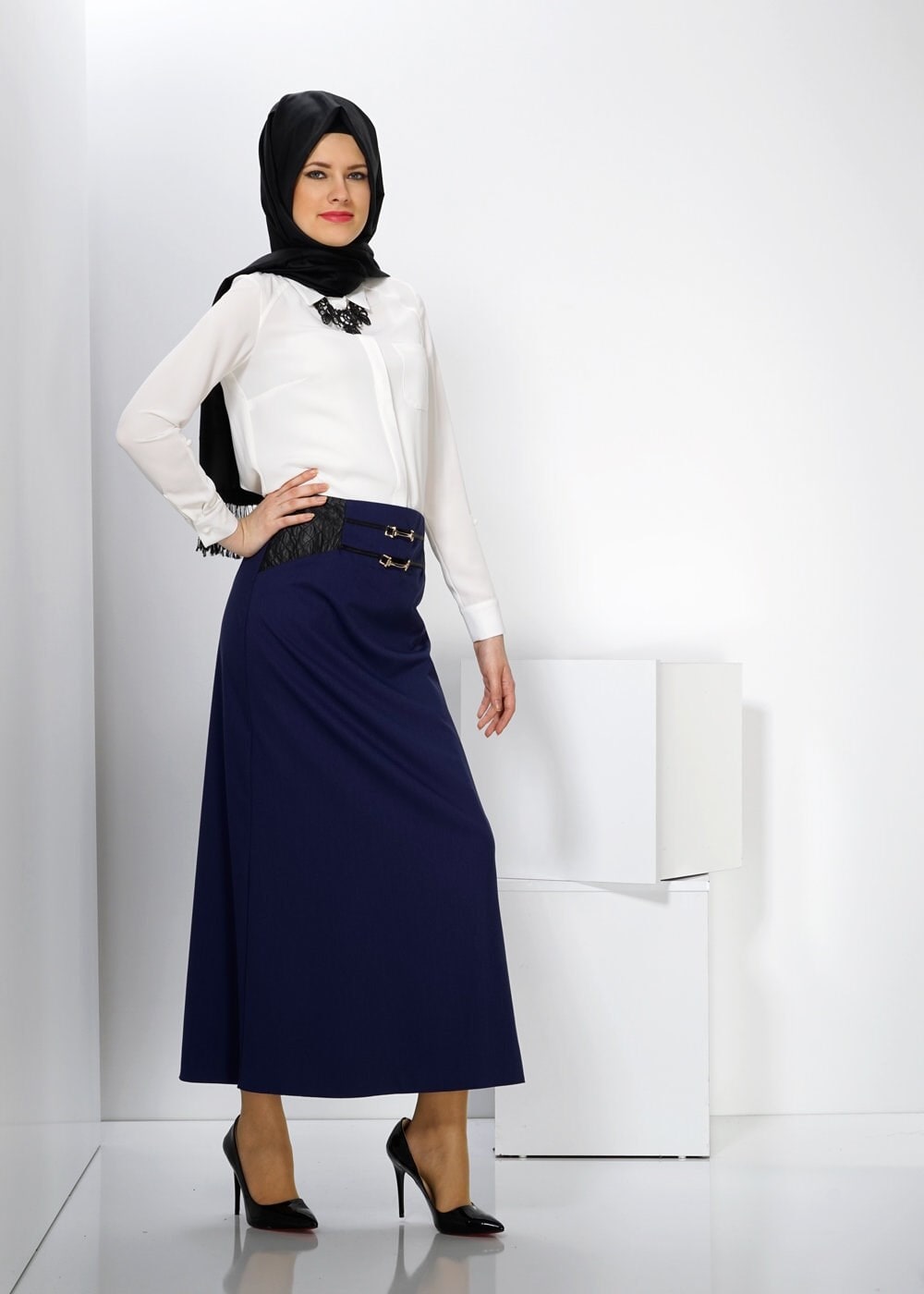 Tesettür giyim LACİVERT AKSESUAR DETAYLI ETEK 6592