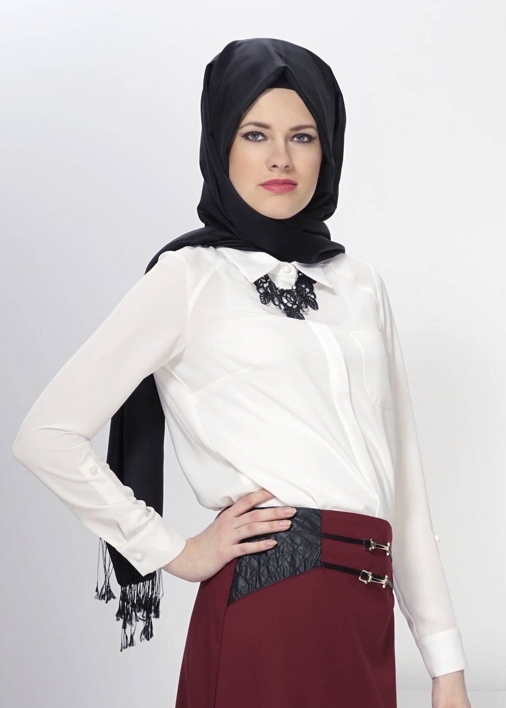 Tesettür giyim BORDO AKSESUAR DETAYLI ETEK 6592