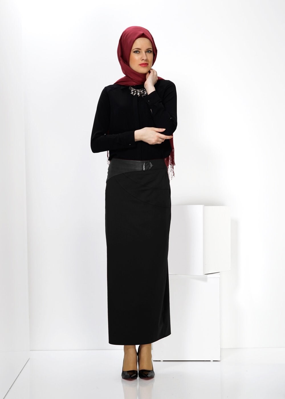Tesettür giyim SİYAH DERİ DETAYLI KALEM ETEK 6596 