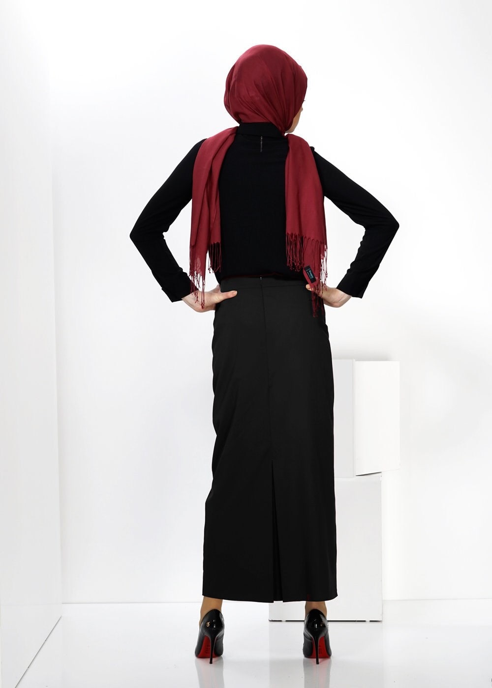 Tesettür giyim SİYAH DERİ DETAYLI KALEM ETEK 6596 