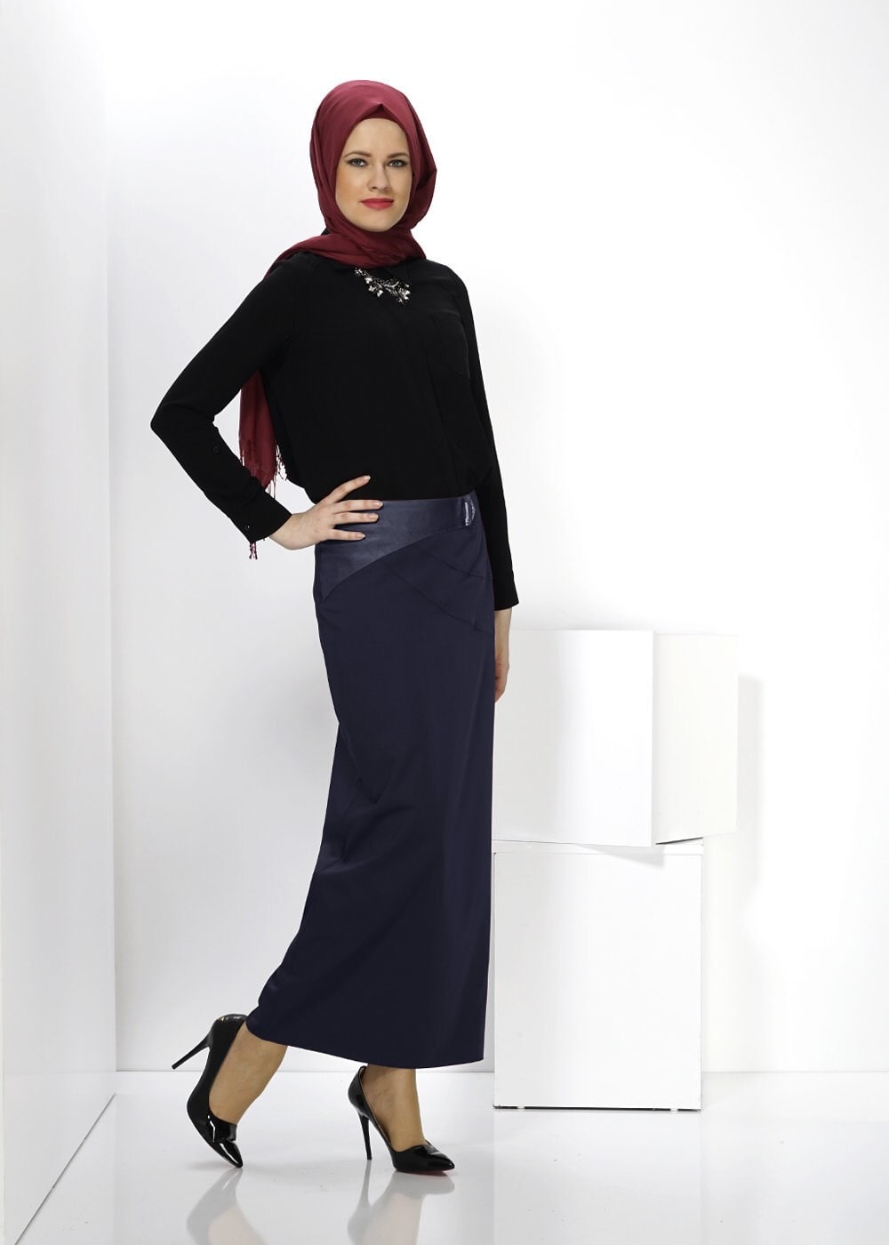 Tesettür giyim LACİVERT DERİ DETAYLI KALEM ETEK 6596 