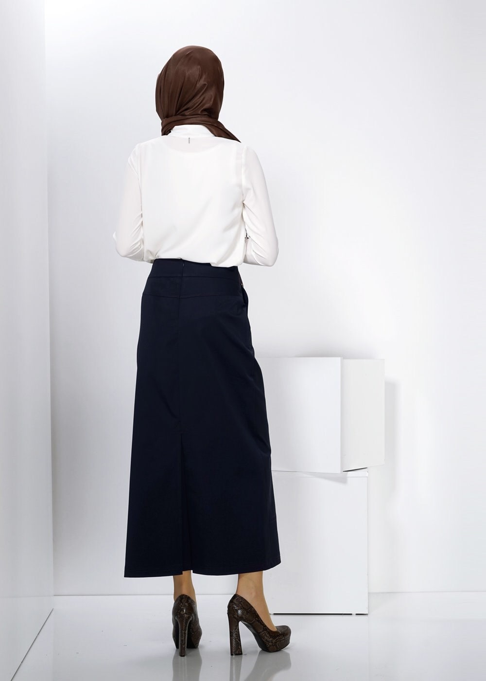 Tesettür giyim LACİVERT DÜĞME DETAYLI ETEK 6597