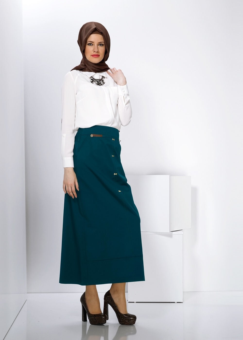 Tesettür giyim MAVİ DÜĞME DETAYLI ETEK 6597