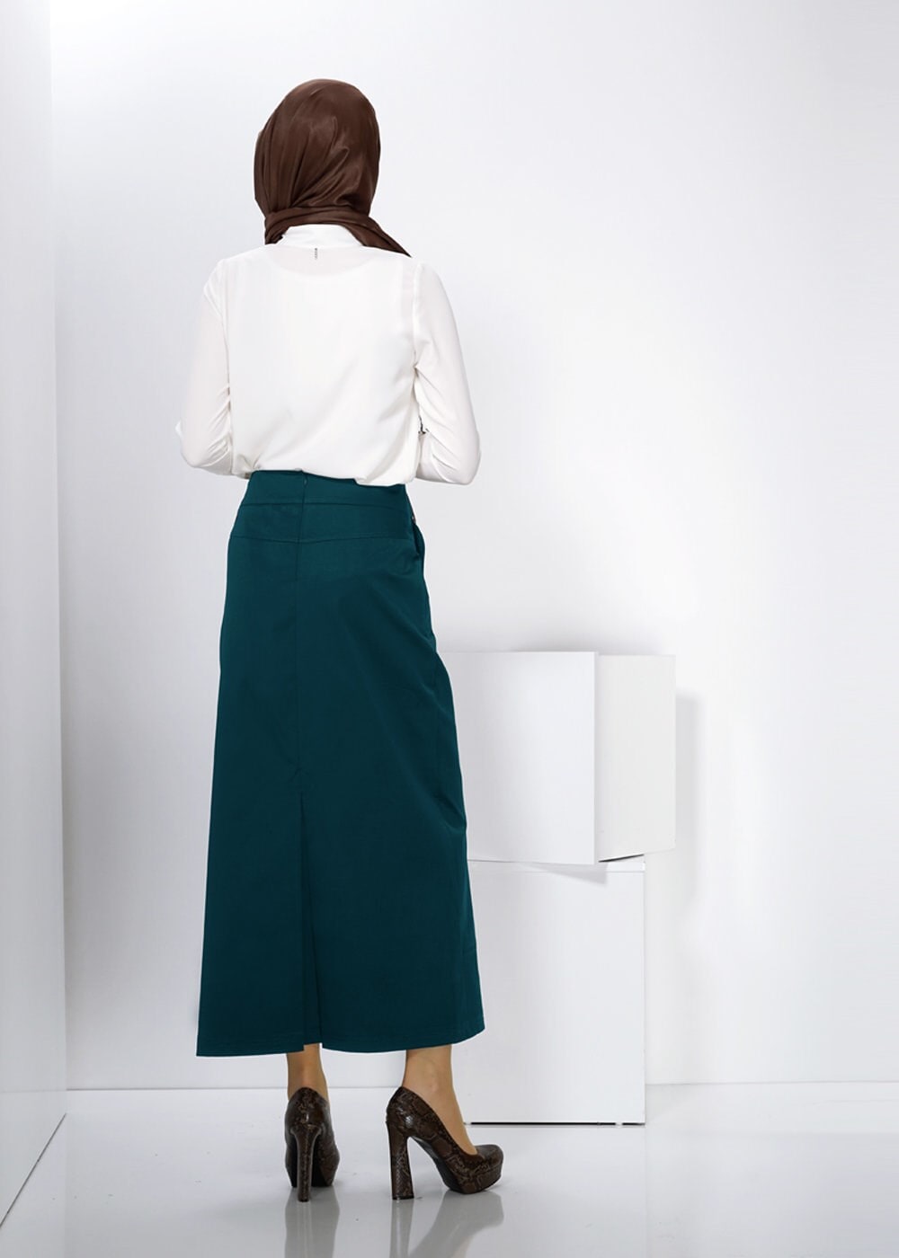 Tesettür giyim MAVİ DÜĞME DETAYLI ETEK 6597