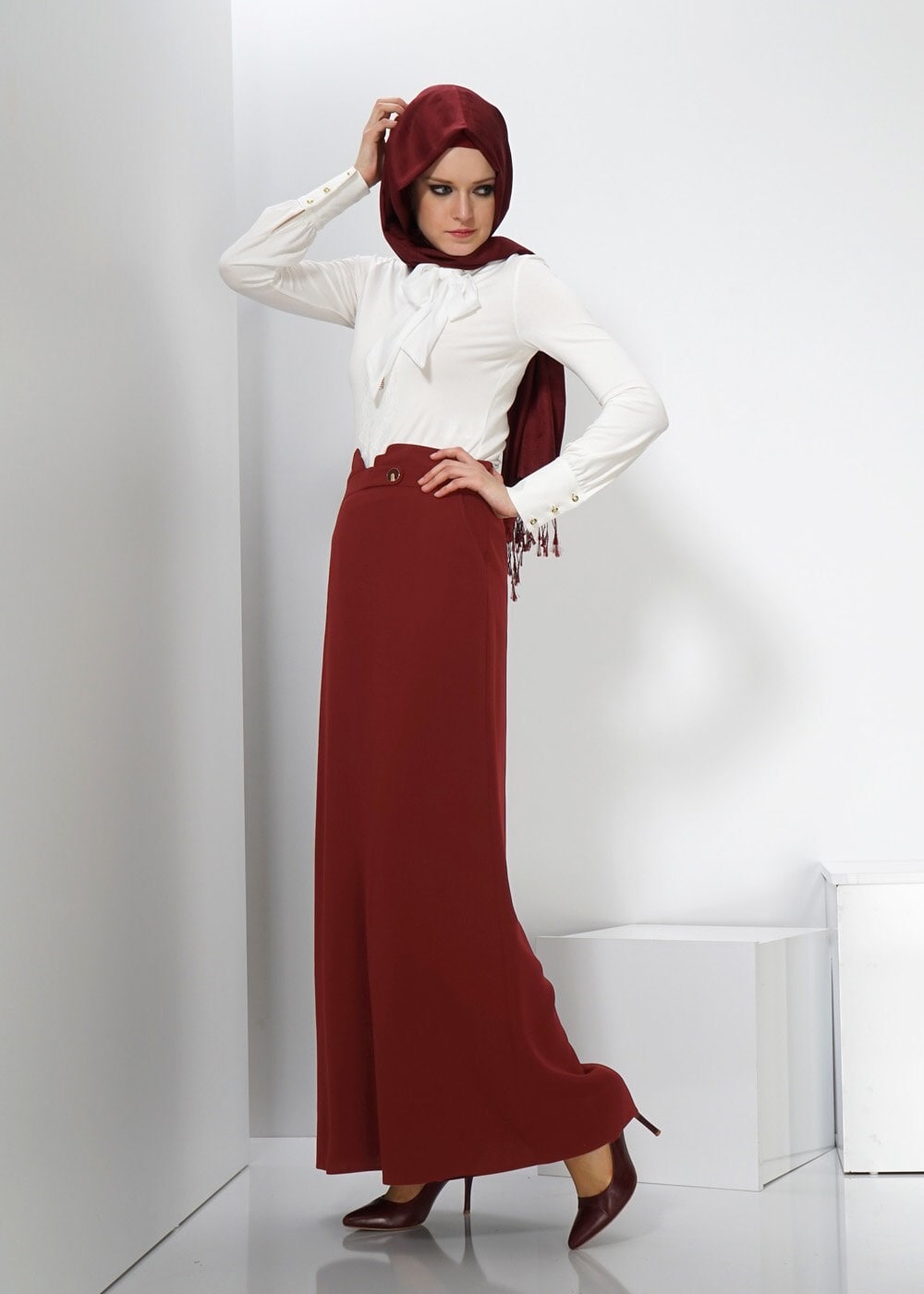 Tesettür giyim BORDO DÜZ KESİM ETEK 6602