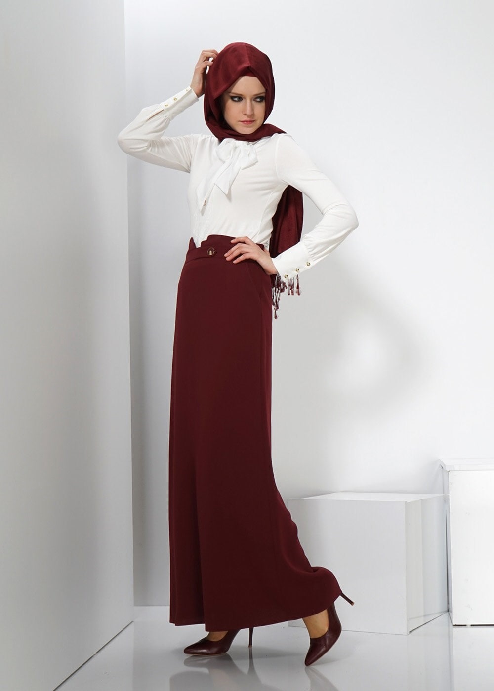 Tesettür giyim BORDO DÜZ KESİM ETEK 6602