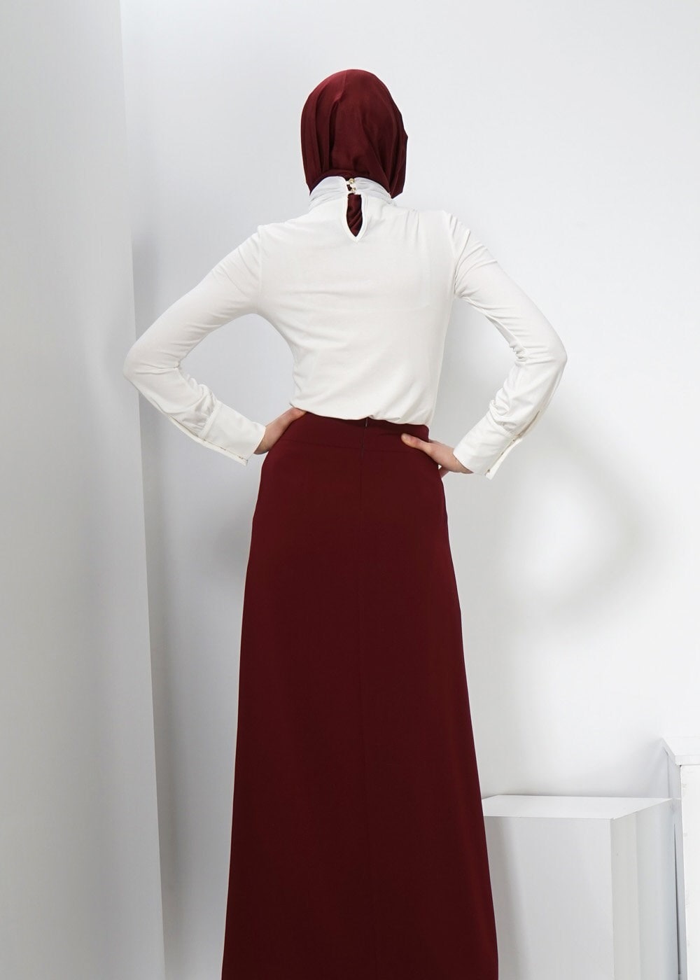 Tesettür giyim BORDO DÜZ KESİM ETEK 6602