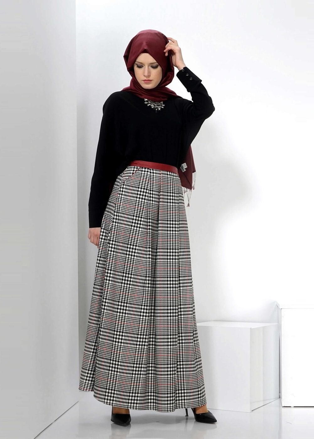 Tesettür giyim SİYAH 6637 ETEK