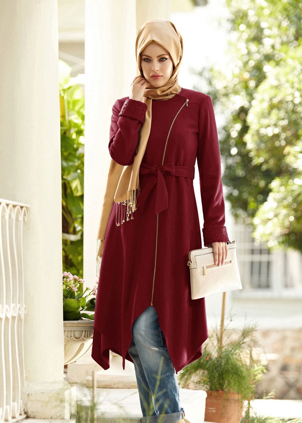 Tesettür giyim BORDO ASİMETRİK KESİM FERMUARLI KABAN 9262