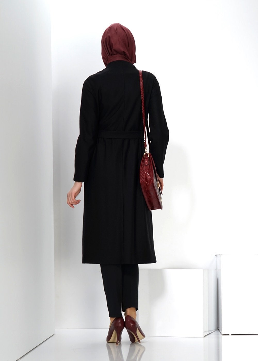Tesettür giyim SİYAH 9283 KABAN 