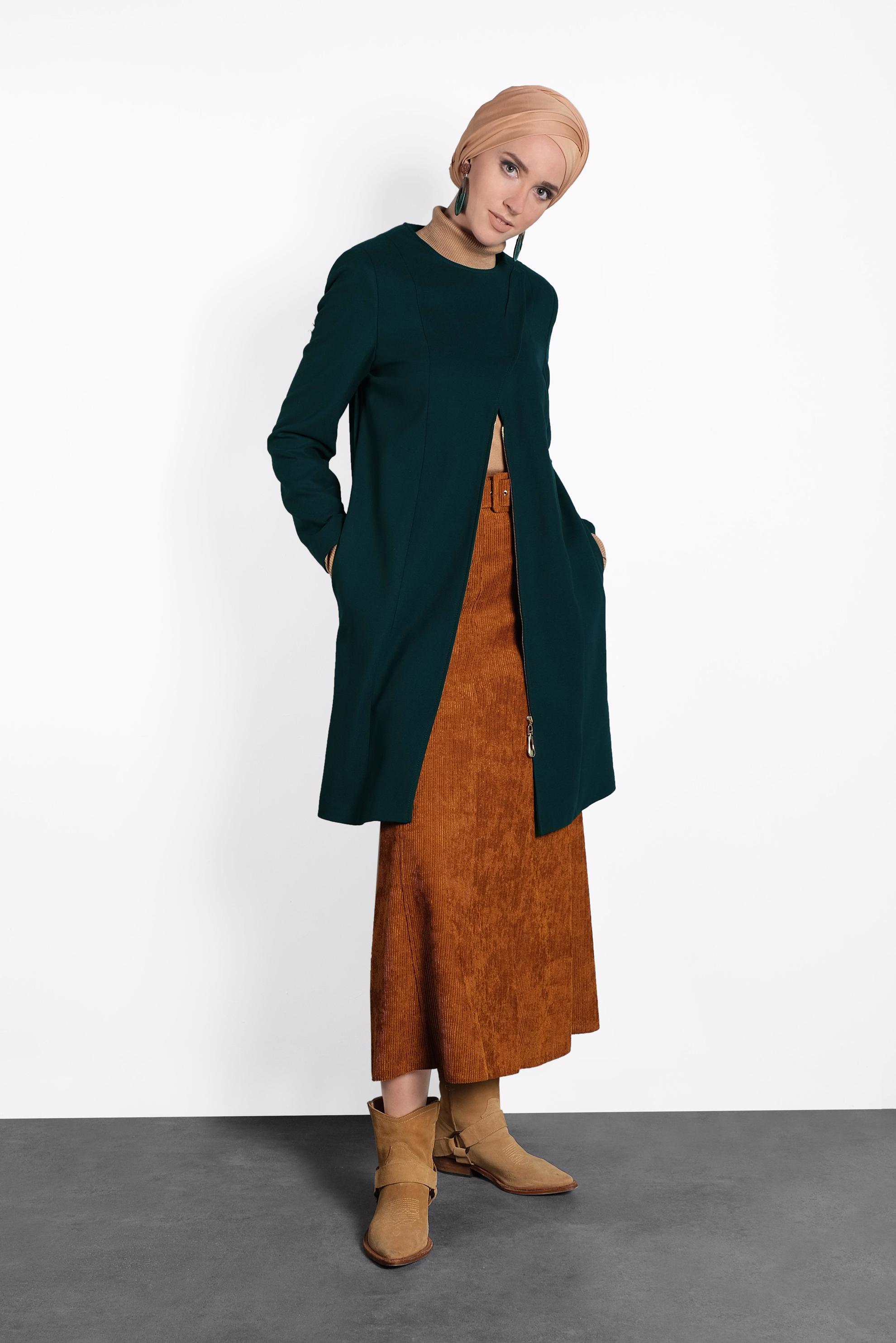 Tesettür giyim MAVİ ÇITÇITLI FERMUARLI KABAN 9318 