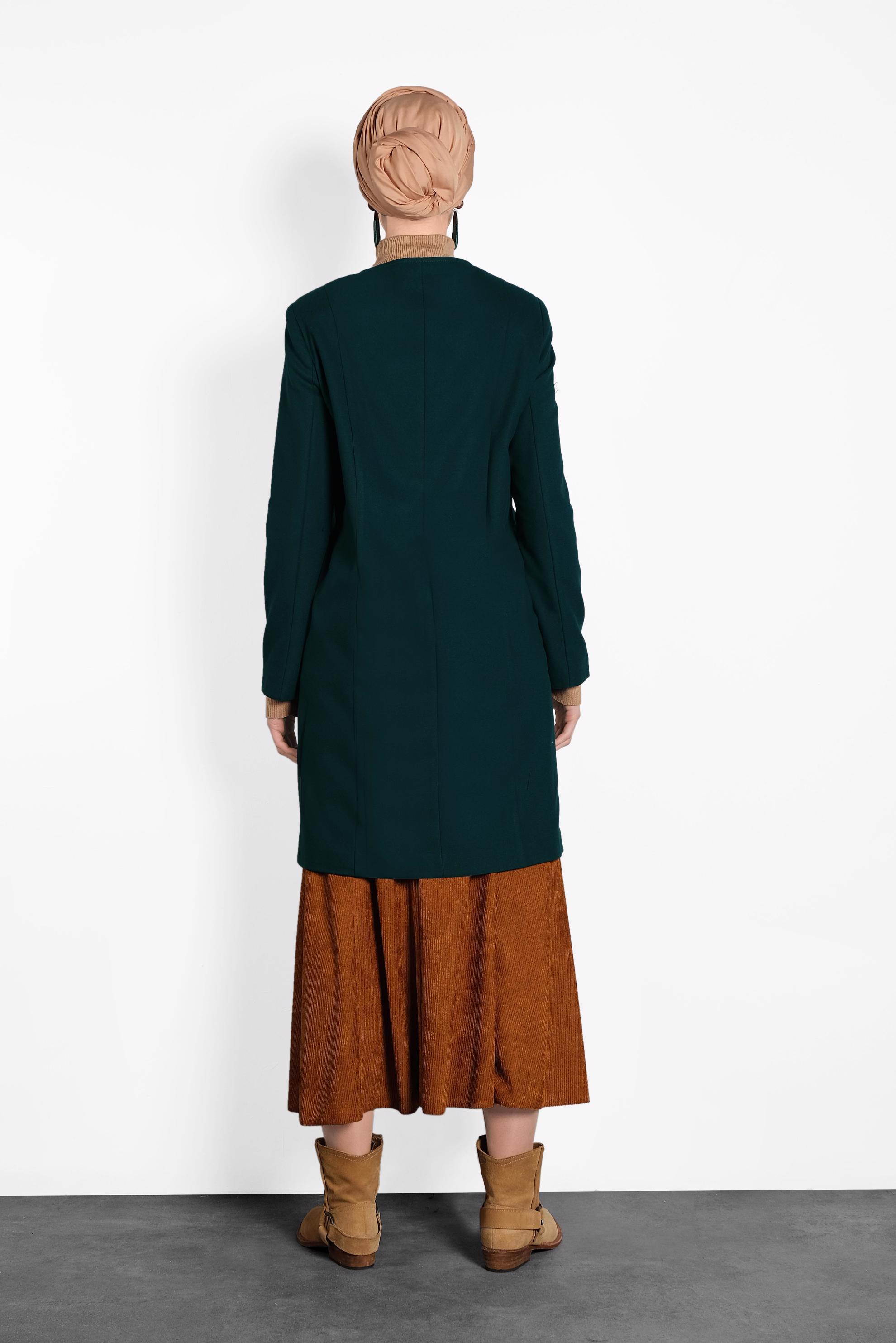 Tesettür giyim MAVİ ÇITÇITLI FERMUARLI KABAN 9318 