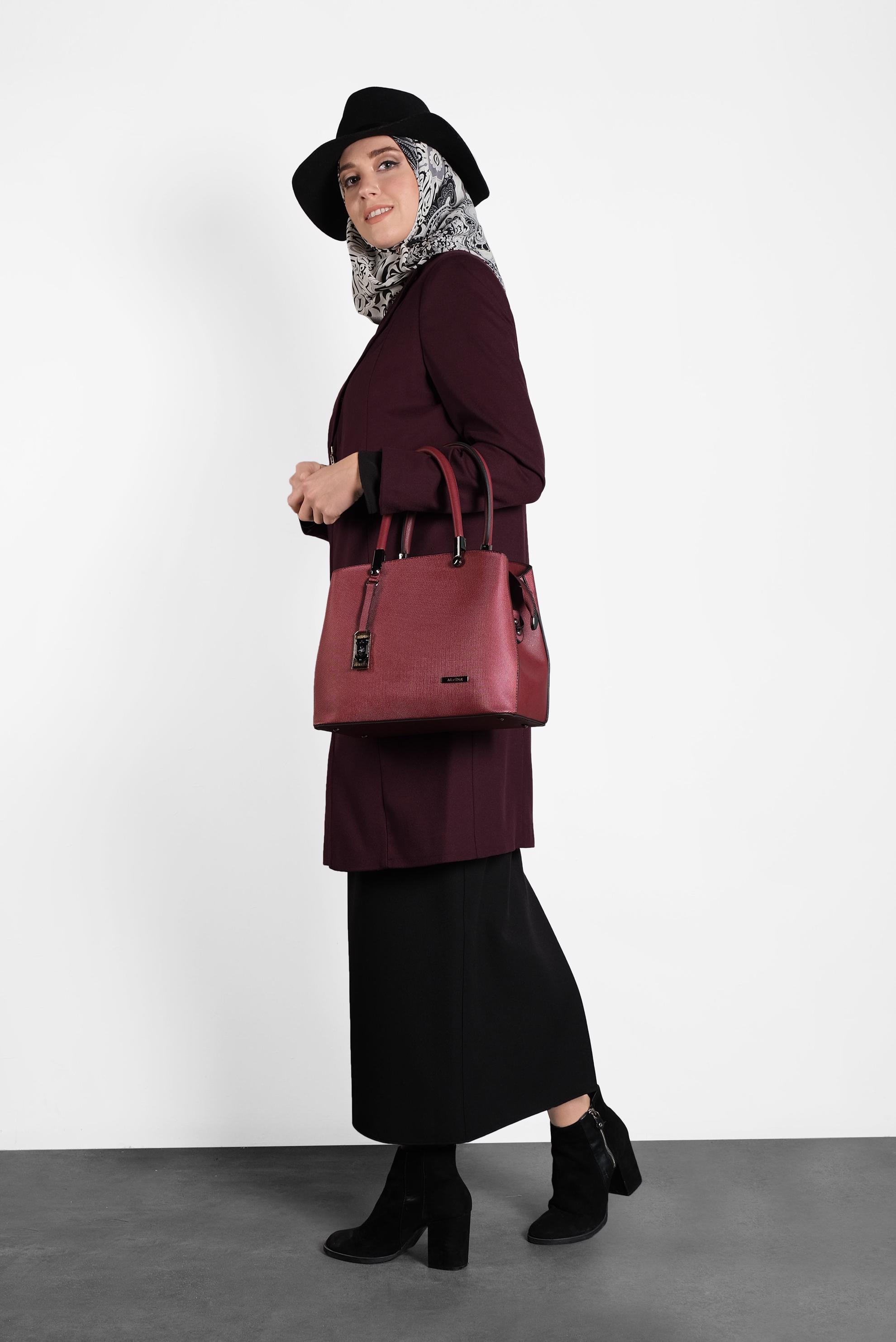 Tesettür giyim BORDO ÇITÇITLI FERMUARLI KABAN 9318 