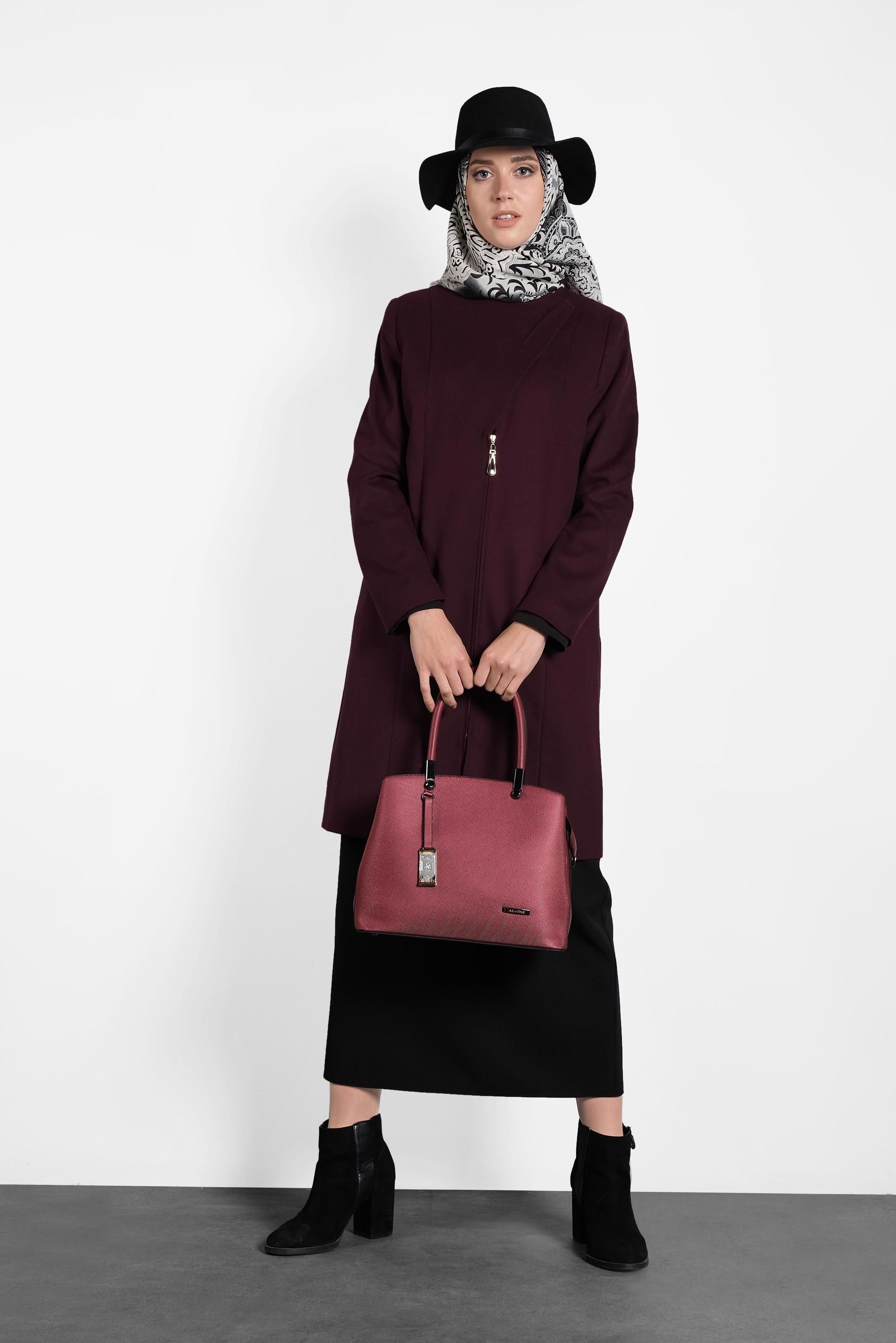 Tesettür giyim BORDO ÇITÇITLI FERMUARLI KABAN 9318 