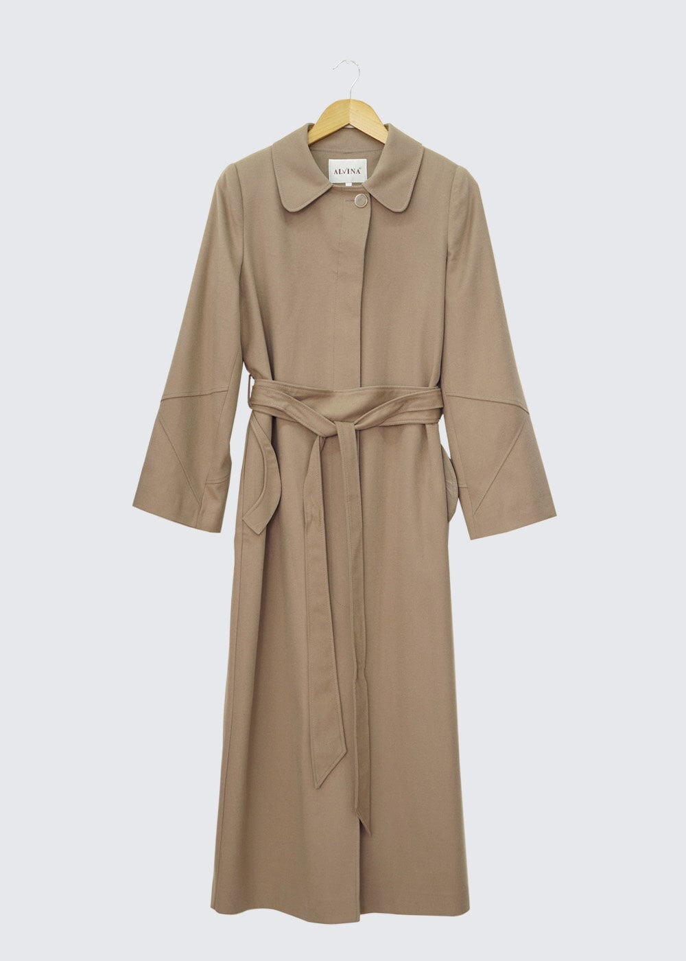 Tesettür giyim BEJ CEPLİ TESETTÜR MANTO 9302