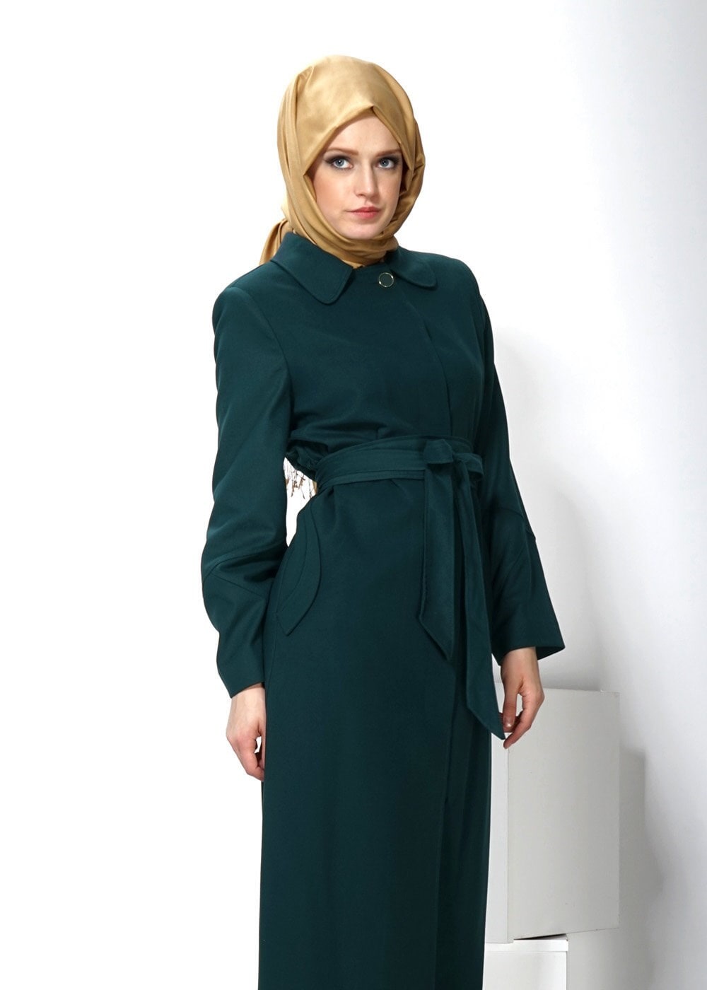 Tesettür giyim MAVİ CEPLİ TESETTÜR MANTO 9302