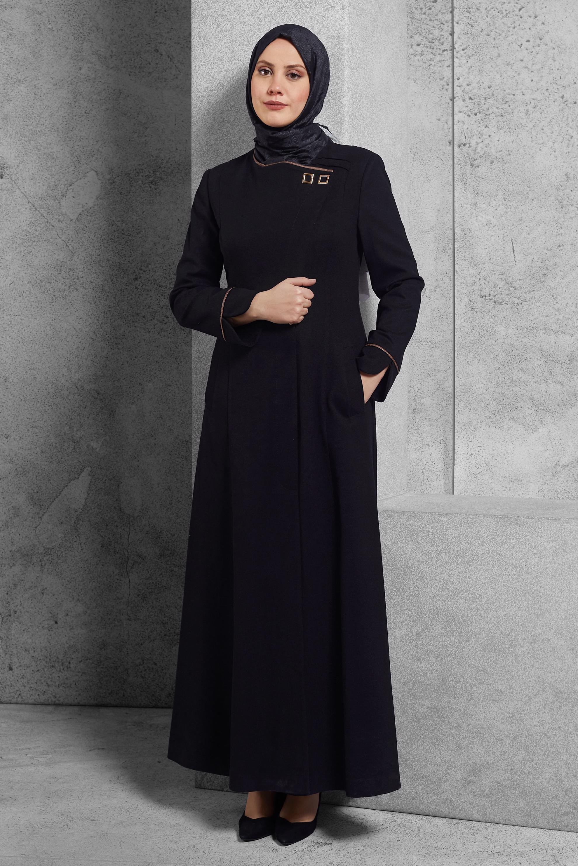 Tesettür giyim SİYAH CEP DETAYLI DÜZ MANTO 9312