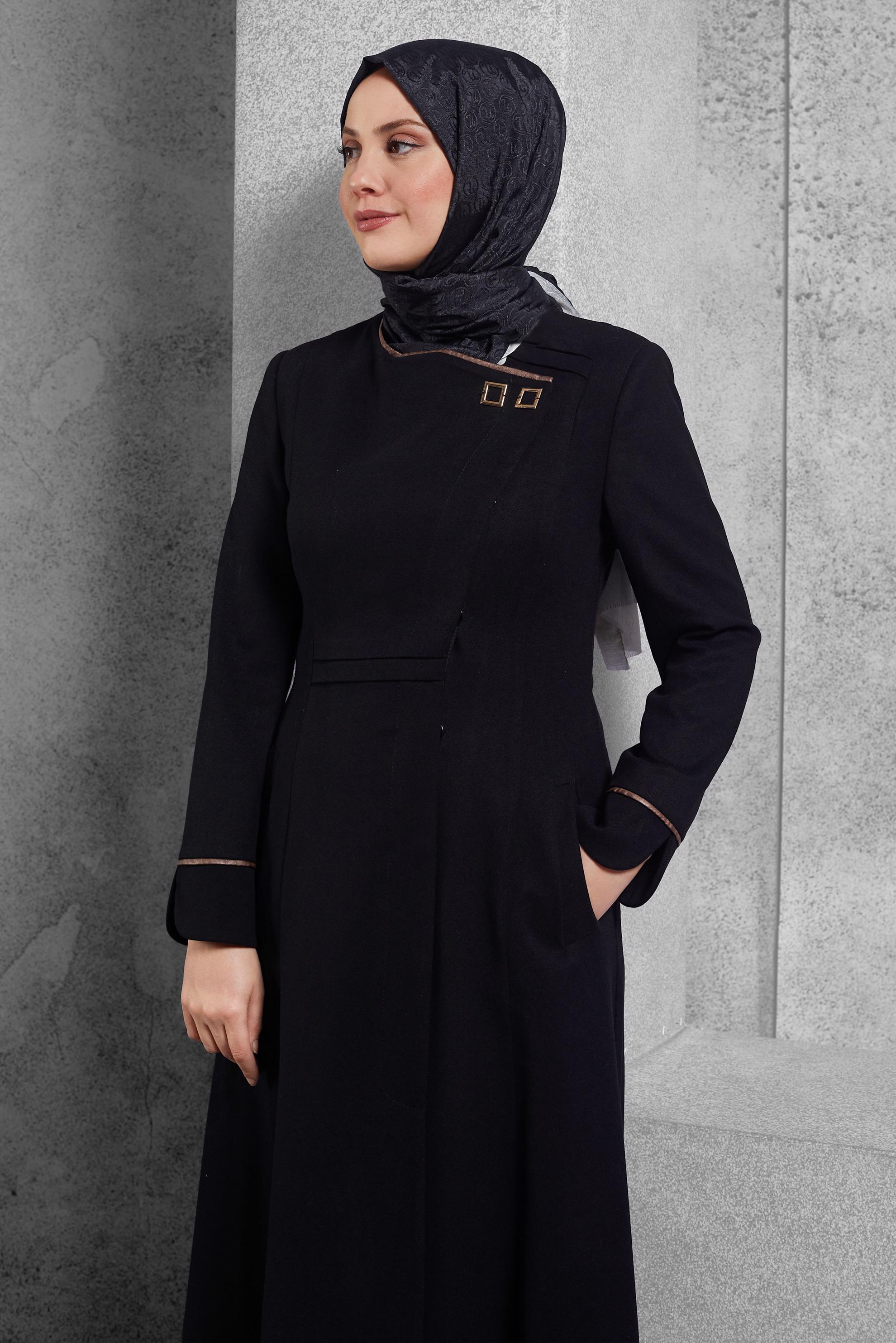 Tesettür giyim SİYAH CEP DETAYLI DÜZ MANTO 9312