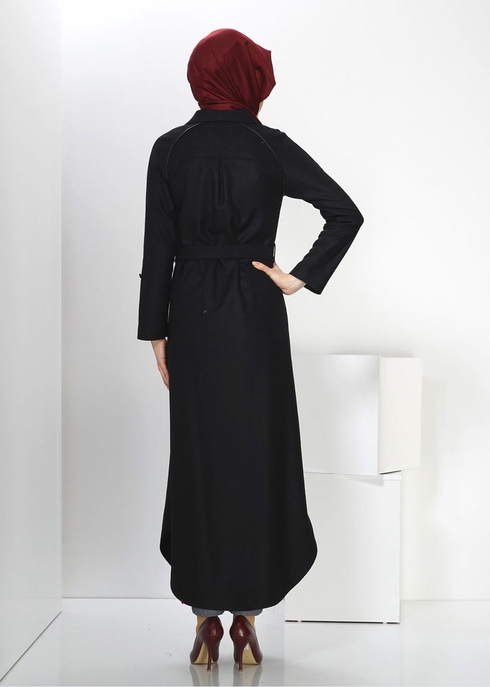 Tesettür giyim SİYAH CEP DETAYLI MANTO 9337