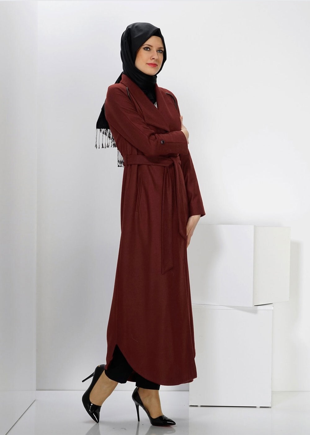 Tesettür giyim BORDO CEP DETAYLI MANTO 9337