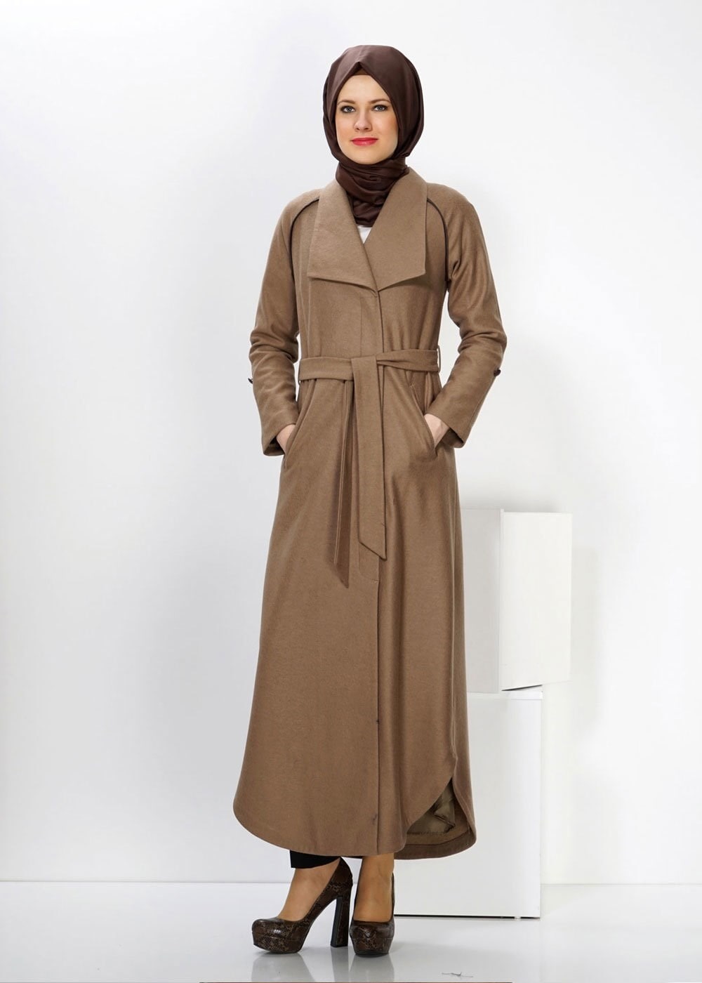Tesettür giyim KAHVE CEP DETAYLI MANTO 9337