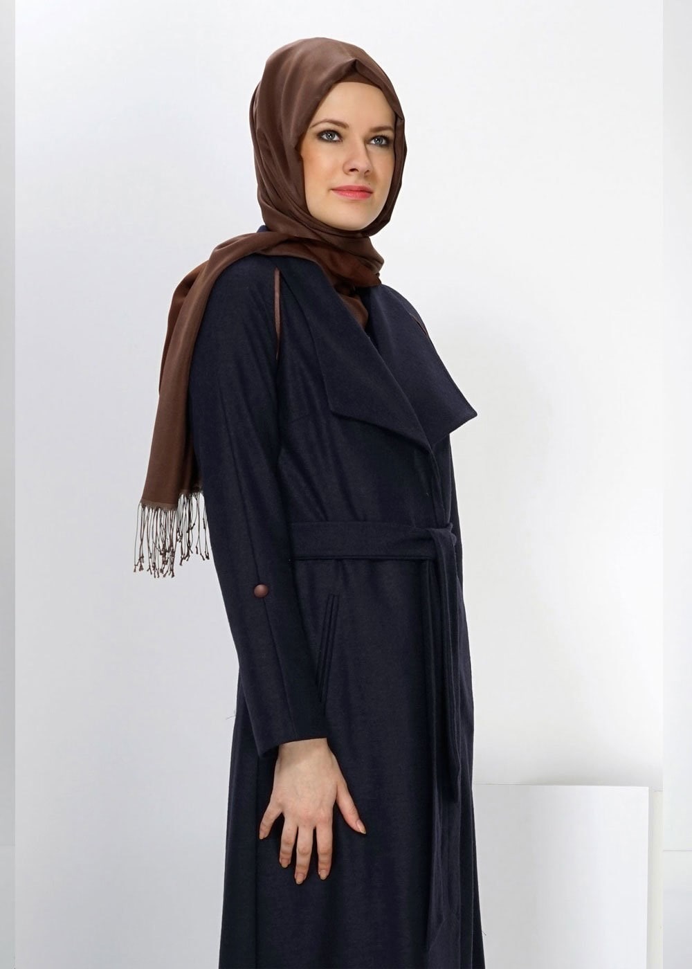 Tesettür giyim LACİVERT CEP DETAYLI MANTO 9337
