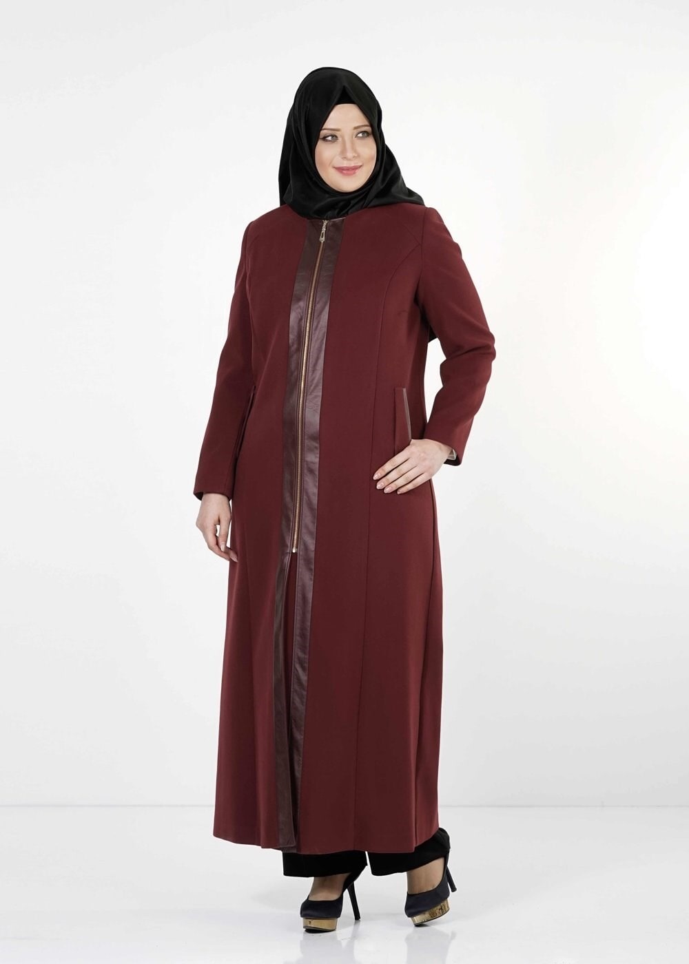 Tesettür giyim BORDO BÜYÜK BEDEN DÜZ MANTO 9339